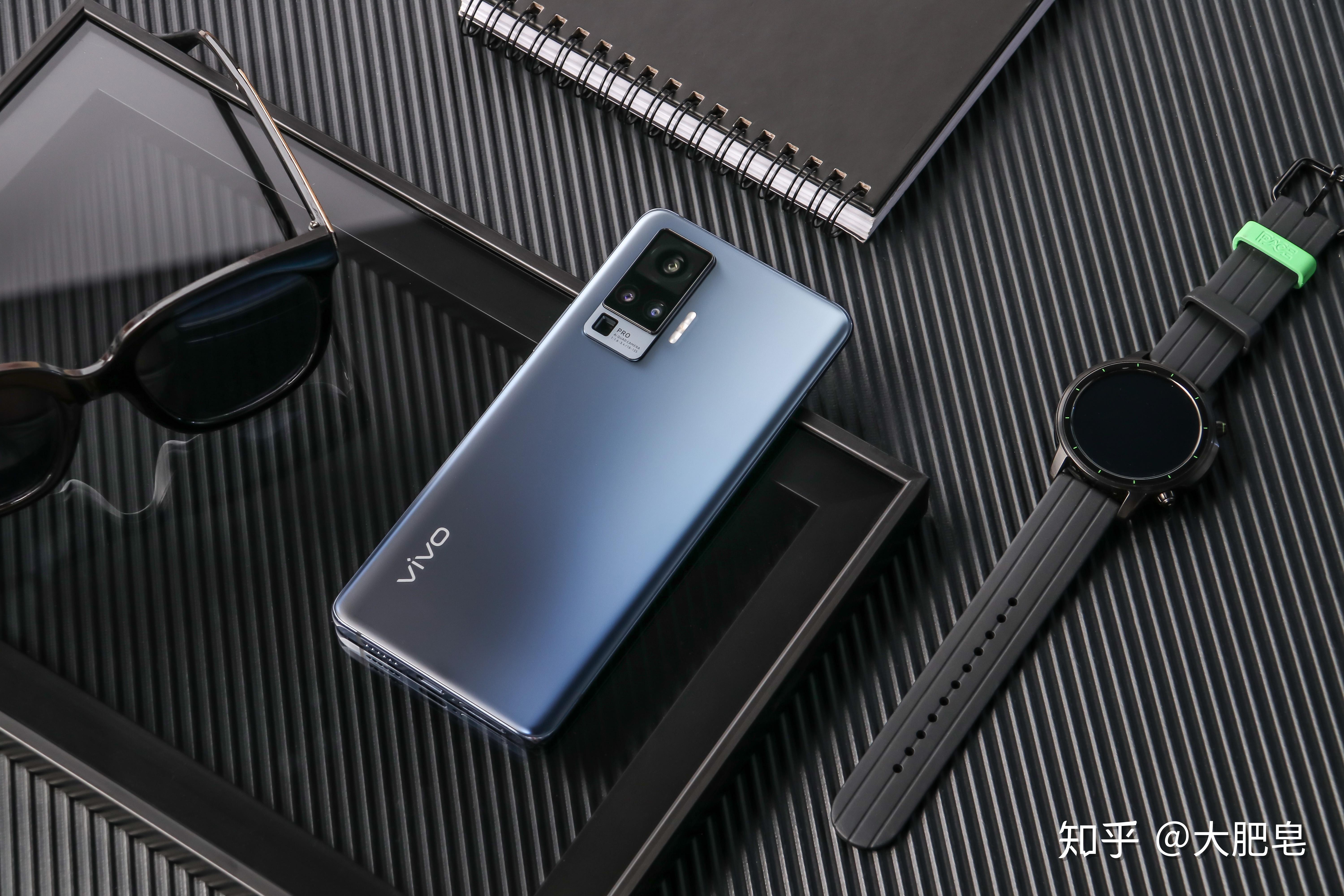 你来负责动我来负责稳这就是vivox50系列的微云台