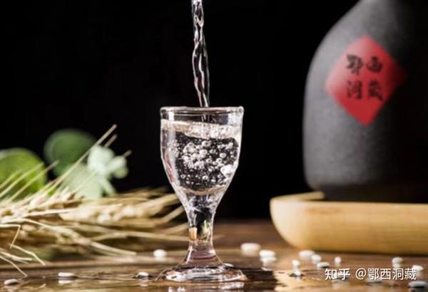 鄂西洞藏为您讲解勾兑酒与酿造酒的区别 知乎 