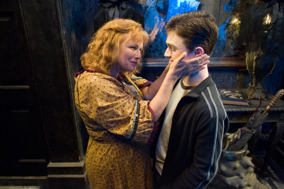 1.韋斯萊夫人的到來 mrs weasleys visit