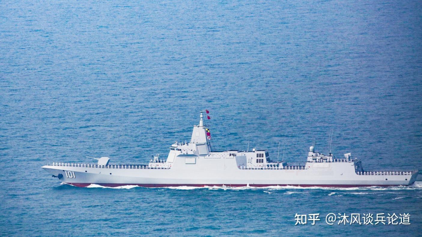 055舰编队返回东海贴着日本本岛绕一周画圈日本自卫队拍累了