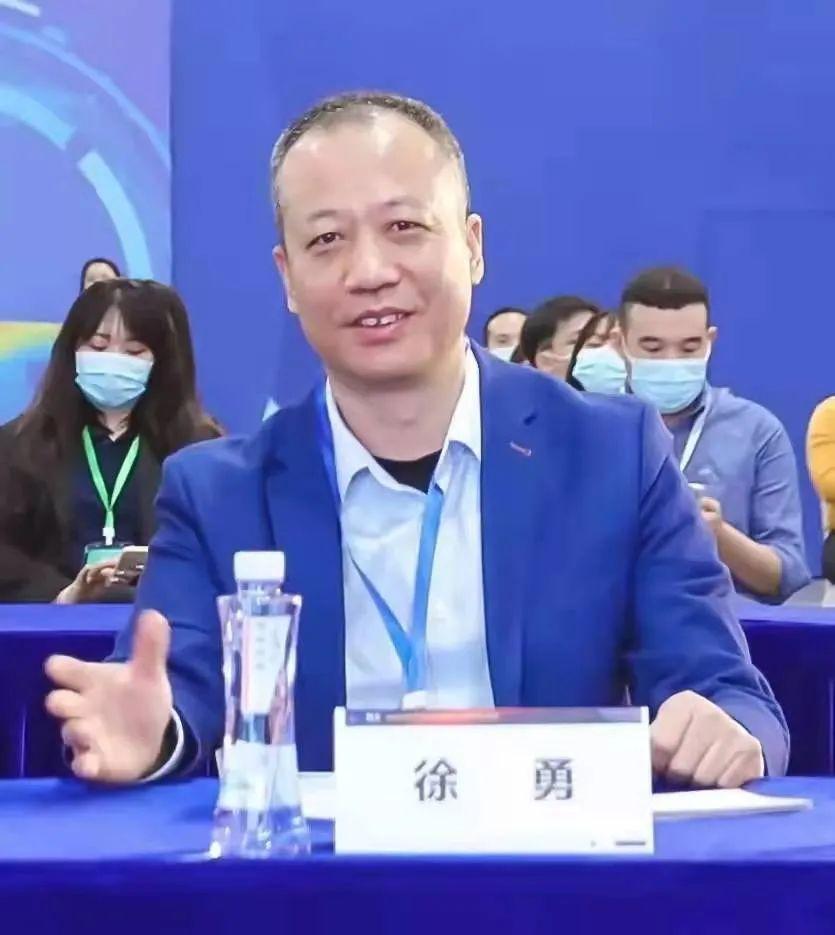 徐勇正直善良愿意做难而正确的事就是取得进化的秘诀