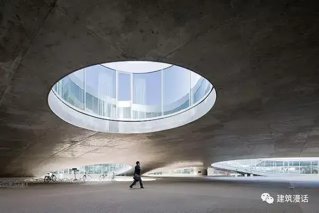 日本建筑师妹岛和世西泽立卫劳力士学习中心