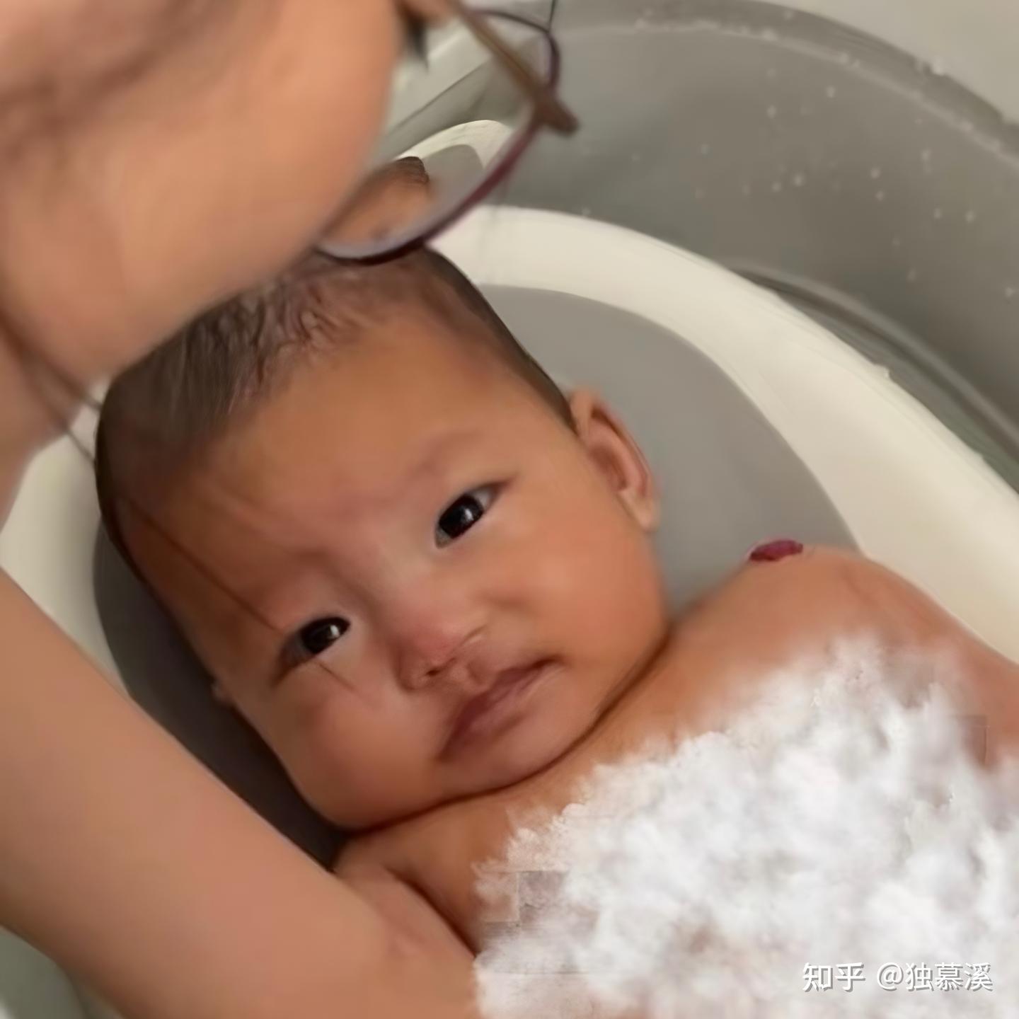 不完美，但我愿意自费买｜人生回看器 Looki L1 7 天全场景实测