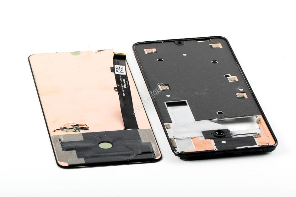 axon30拆解中兴二代屏下摄像头升级技术升级同时如何压缩成本