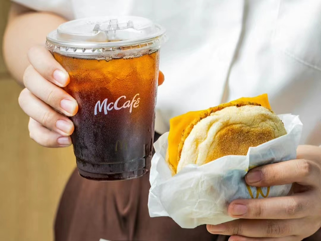 "打包白领的刚需",咖啡 早餐,主要有3种模式