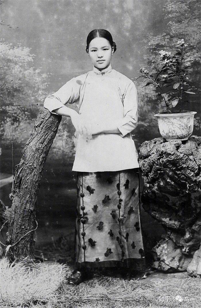 民国女性服装进化史 - 知乎