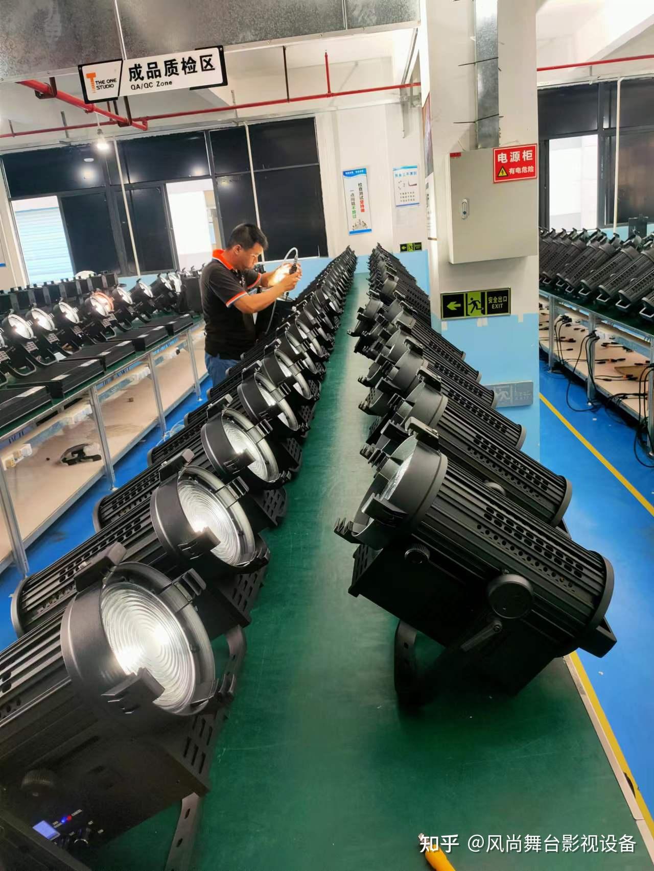新品即爆款:风尚200W无风机LED聚光灯 - 知乎