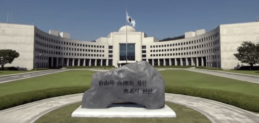 传韩国国家情报机构承认干涉2012年总统大选:组建30只水军操纵民意
