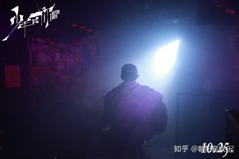 易烊千玺唱歌精彩视频 v2-eb82adfd2b5526fa47e9cf1f98d9861b_r.jpg