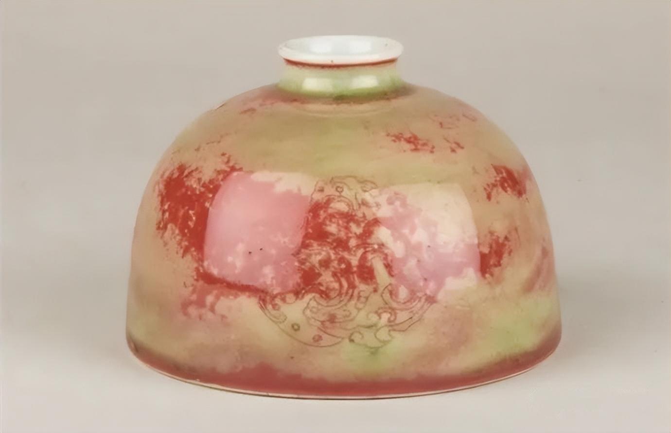 A fine peachbloom-glazed beehive waterpot, Mark and period