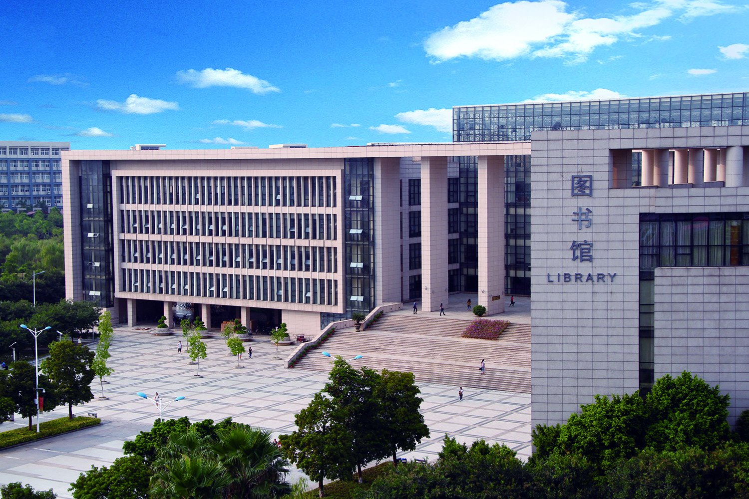 广东省该专业专硕在广东高校中有6所大学,分别是中山大学,华南师范