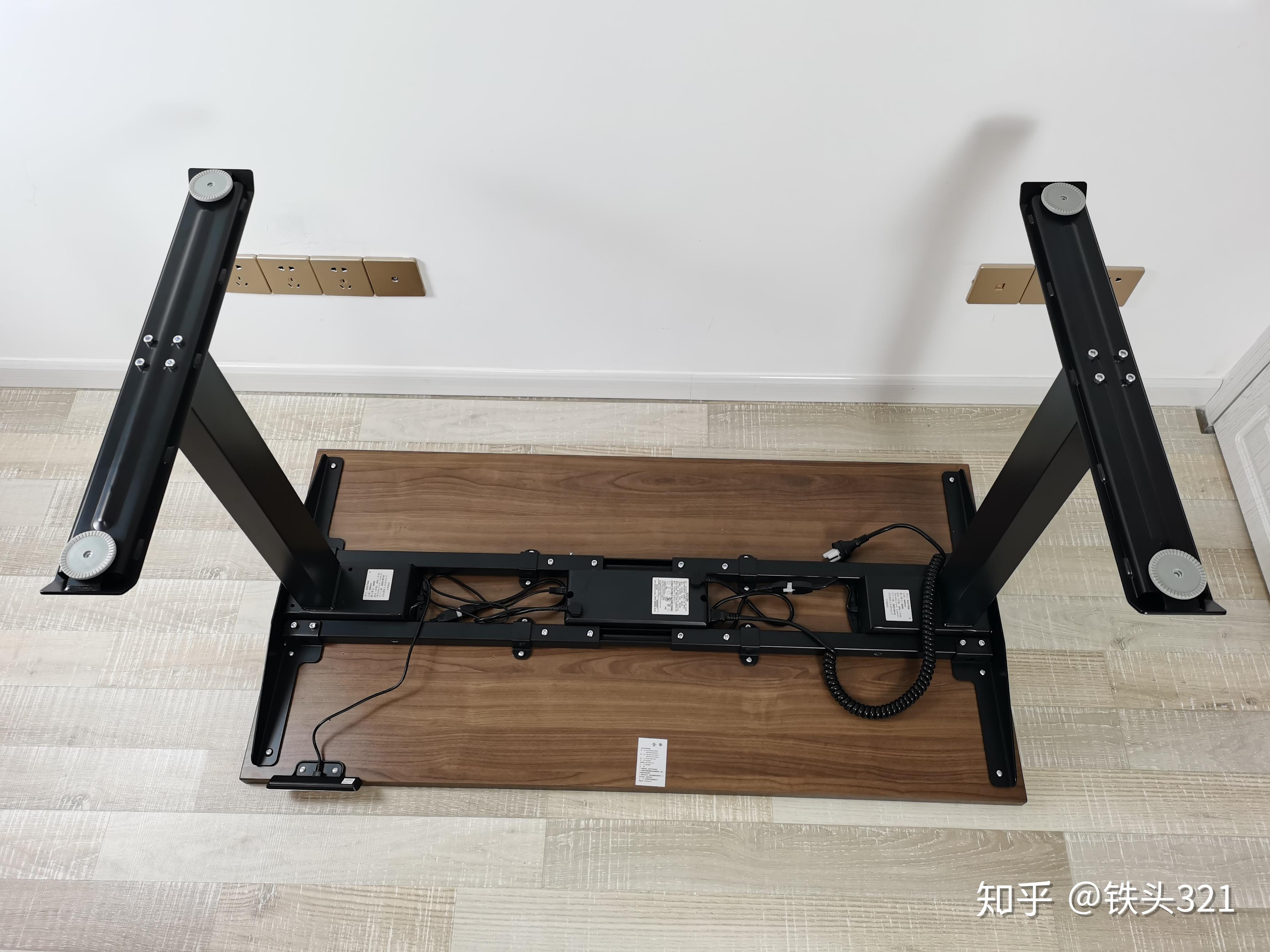 站坐交替办公的黑科技网易严选站立办公电动升降桌