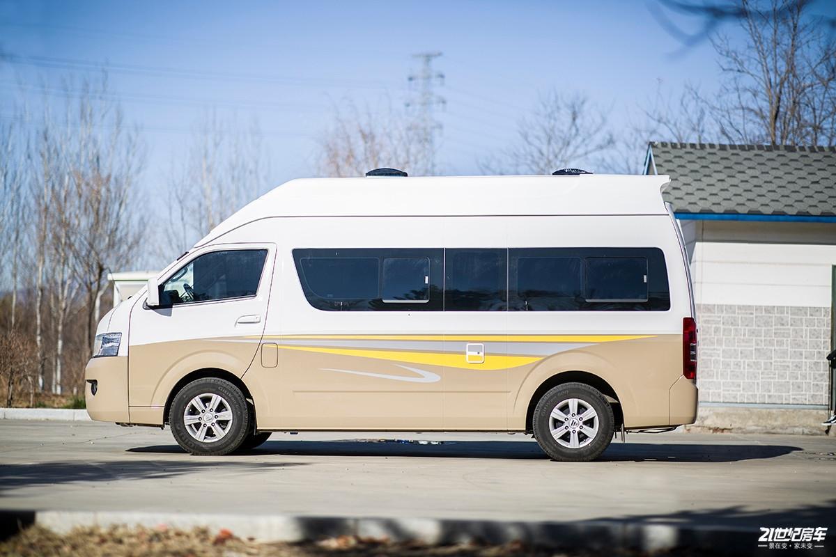8万元!实拍福生g9高顶b型房车