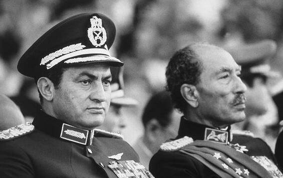 在第四次中东战争的结尾,摩西·达扬用一颗子弹结束了自己的生命,也