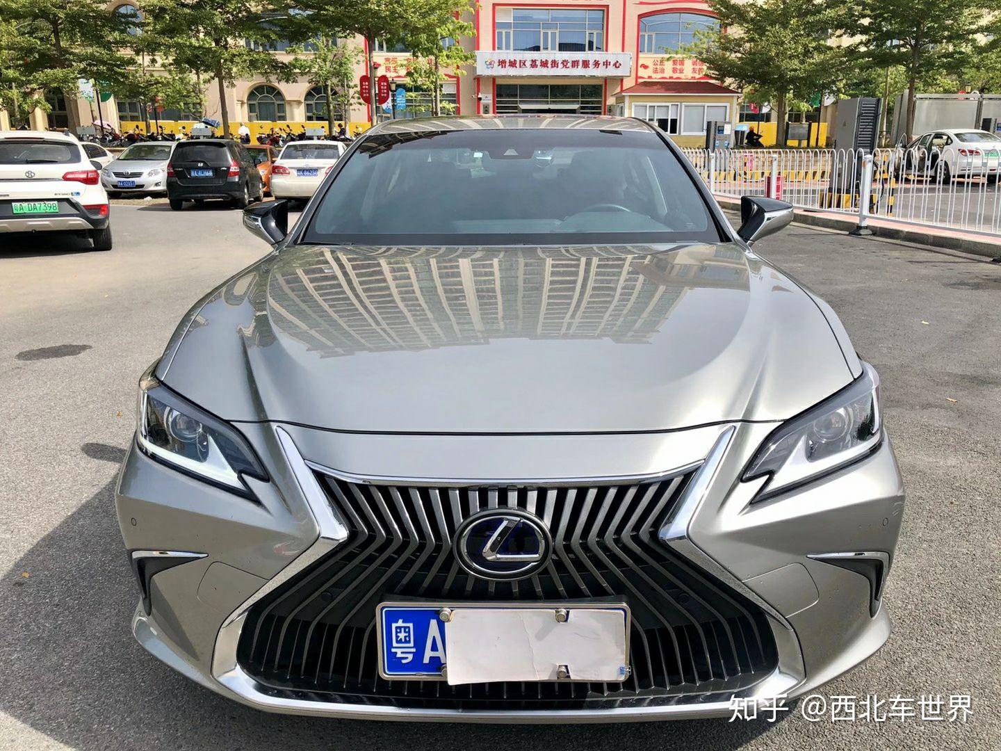 雷克萨斯es300h缺点 v2-ecf884adb8c666a3a90c55dad6886723_r.jpg