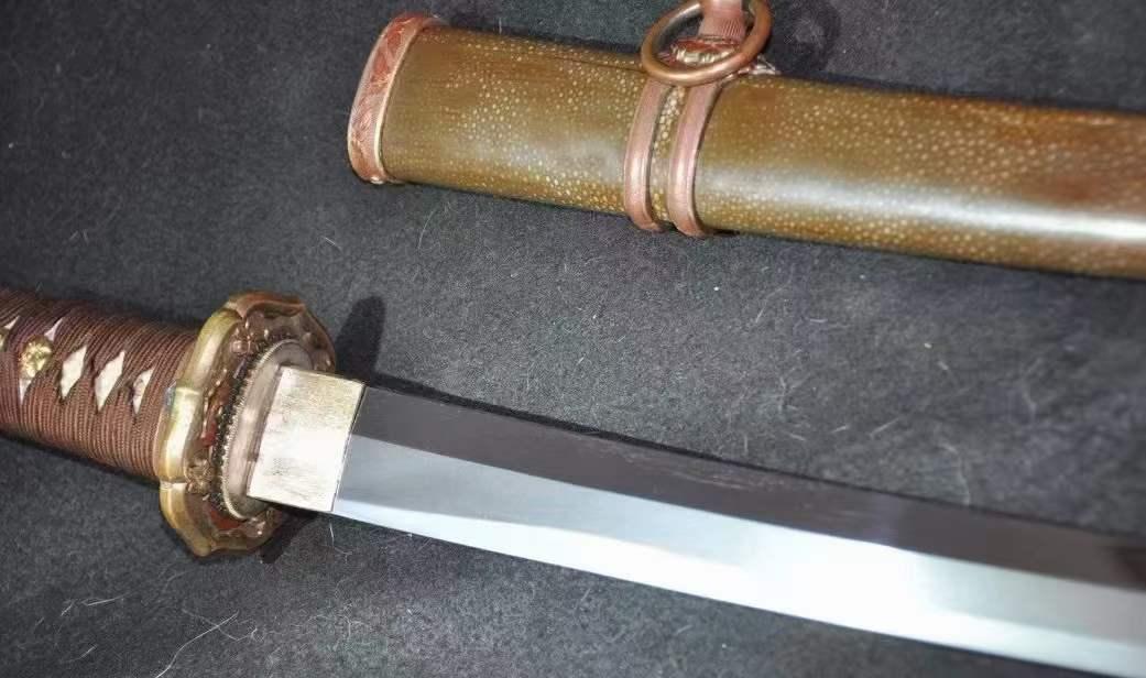 二战日本稀少鱼皮鞘98刀