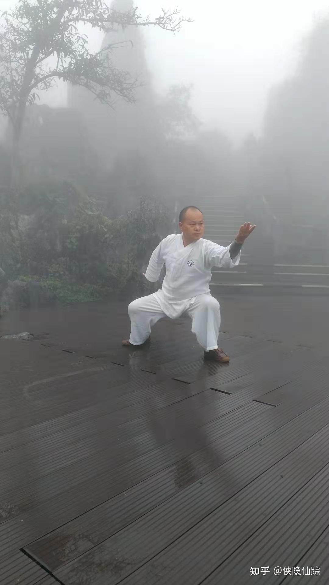 练气功站桩打坐,不要一味的追求气感或者说某种练功舒适状态! - 知乎