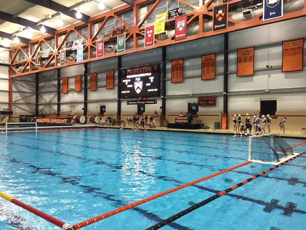 princeton university 水球场地ucsd 力量训练室如此完整的体育体系