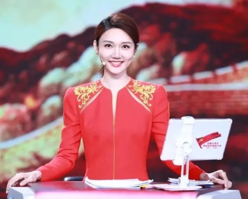 春晚的印象,这位94年的小姐姐参加《中央广播电视总台2019主持人大赛