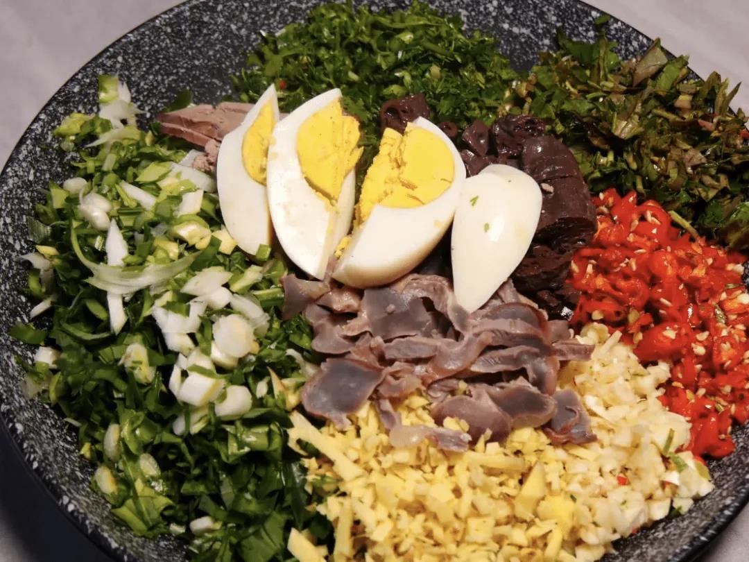 鸡蛋蘸水哈尼美食始于蘸