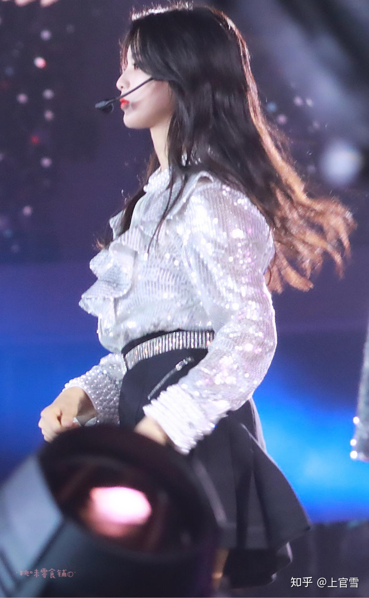 如何评价杨超越在湖南卫视2020跨年演唱会上的表现?