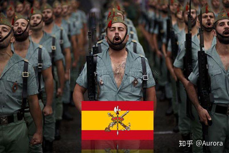 在每年的西班牙国庆阅兵式上,外籍兵团会在方阵后面迈着小碎步快速