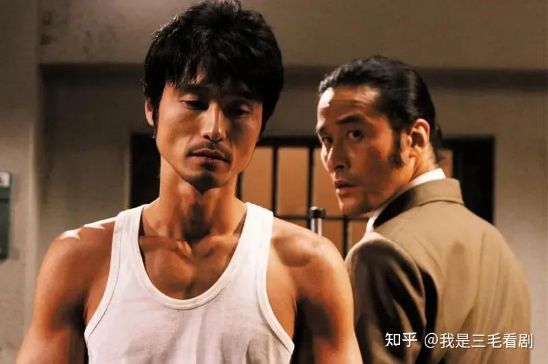 【韩国电影】《假日》奥运后的逃犯劫持,非典型绑匪的奇异劫持由