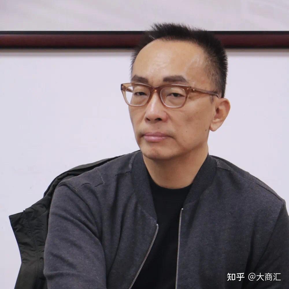 会中,上海互霖智能科技有限公司董事长孙耀阳及其团队将企业发展情况