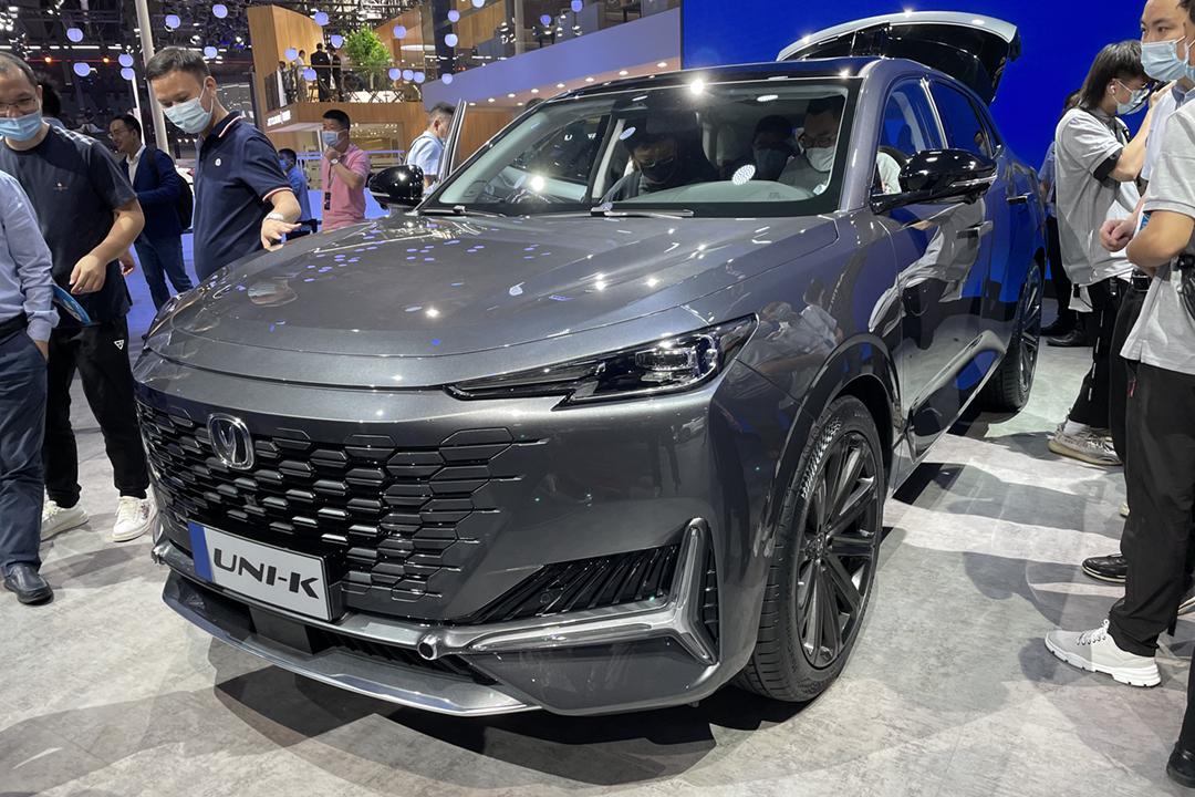 2020广州车展丨量产概念车造型极具科幻长安unik首发亮相