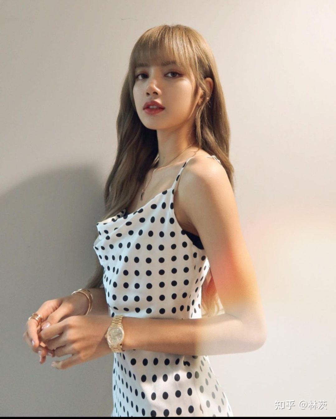 忽然粉上了lisa 她好可爱好漂亮 好喜欢她 - 知乎