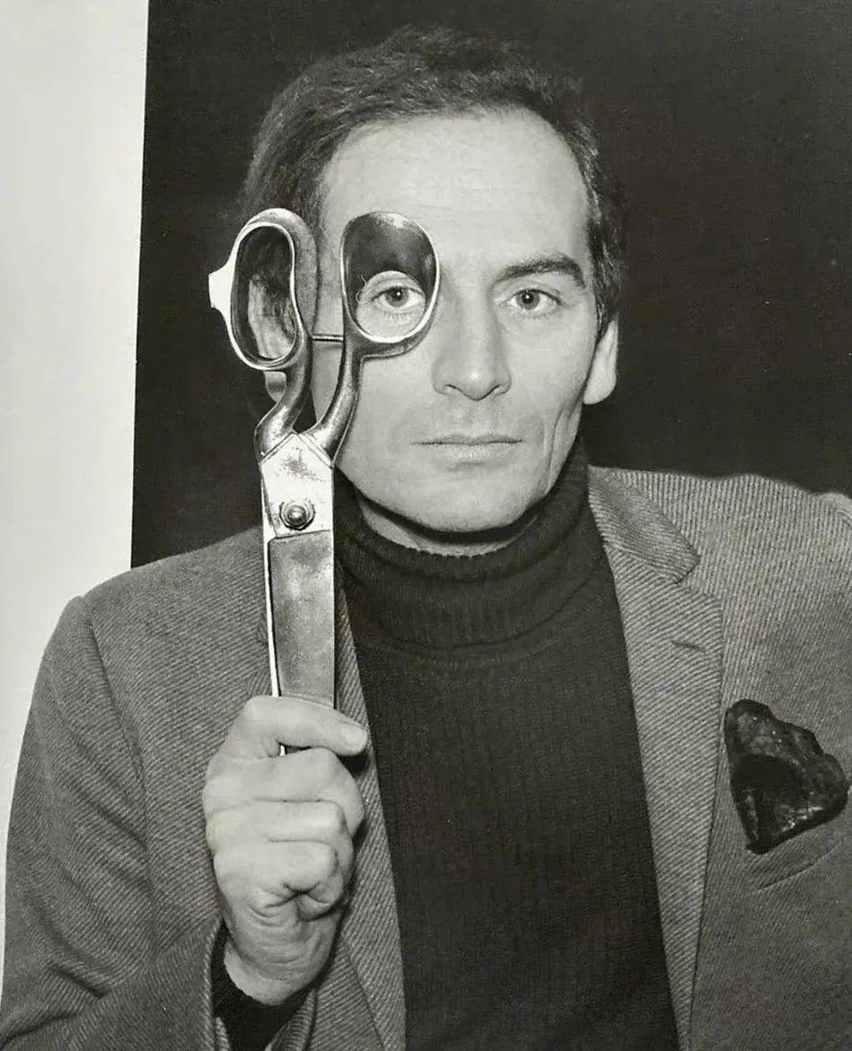 时髦办皮尔卡丹老爷子在世时三番五次来中国都来干嘛了