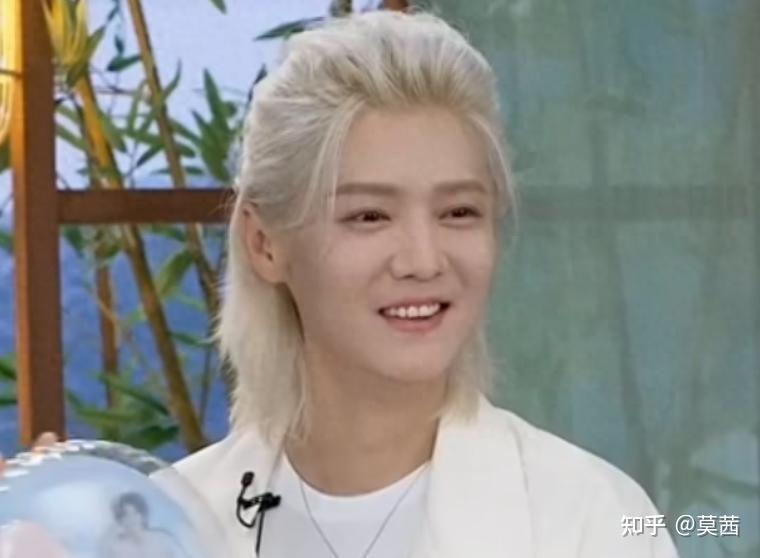 关晓彤,快管管你男友:34岁搞直播的鹿晗,已彻底"放飞自我"了 - 知乎