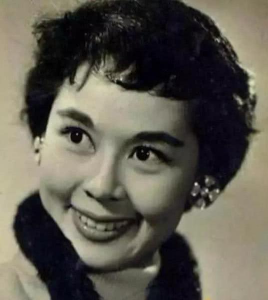 深入虎穴的民国才女关露背负汉奸骂名43年平反后自杀身亡