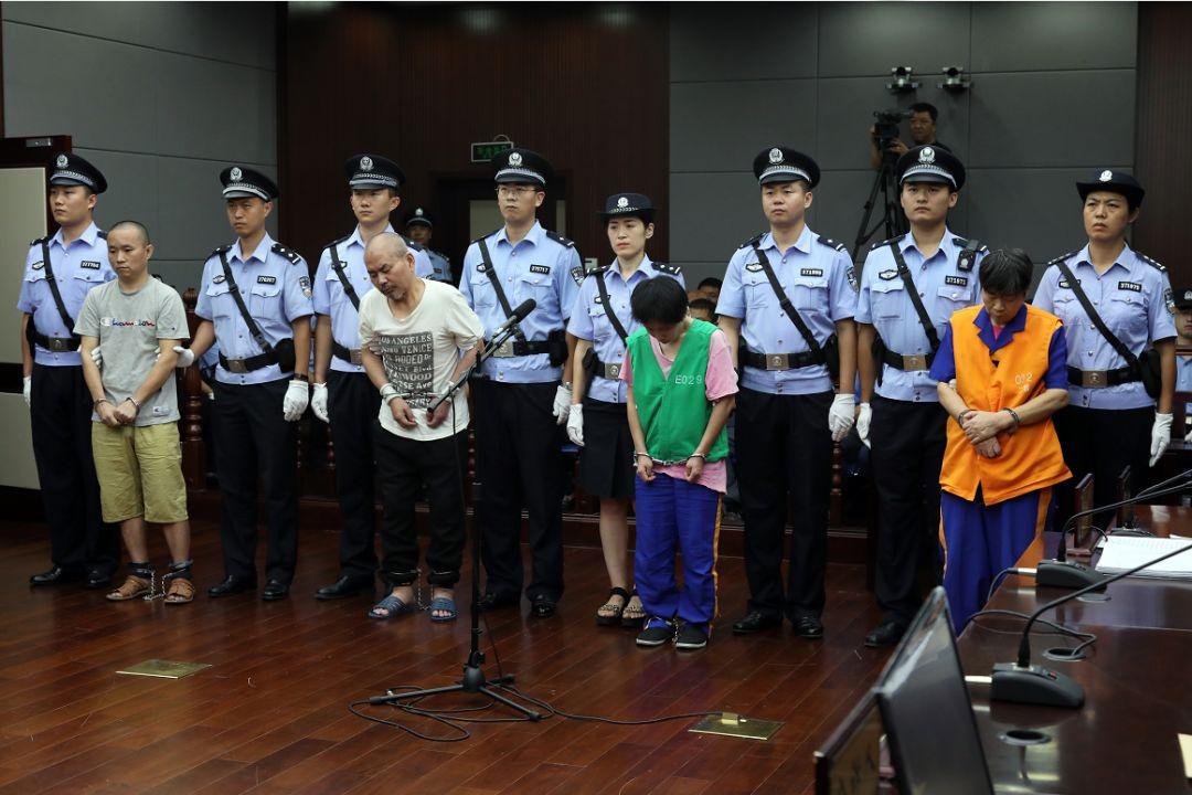 不付房租还将房东一家杀害 青岛城阳灭门案一审四被告人均被判处死刑!