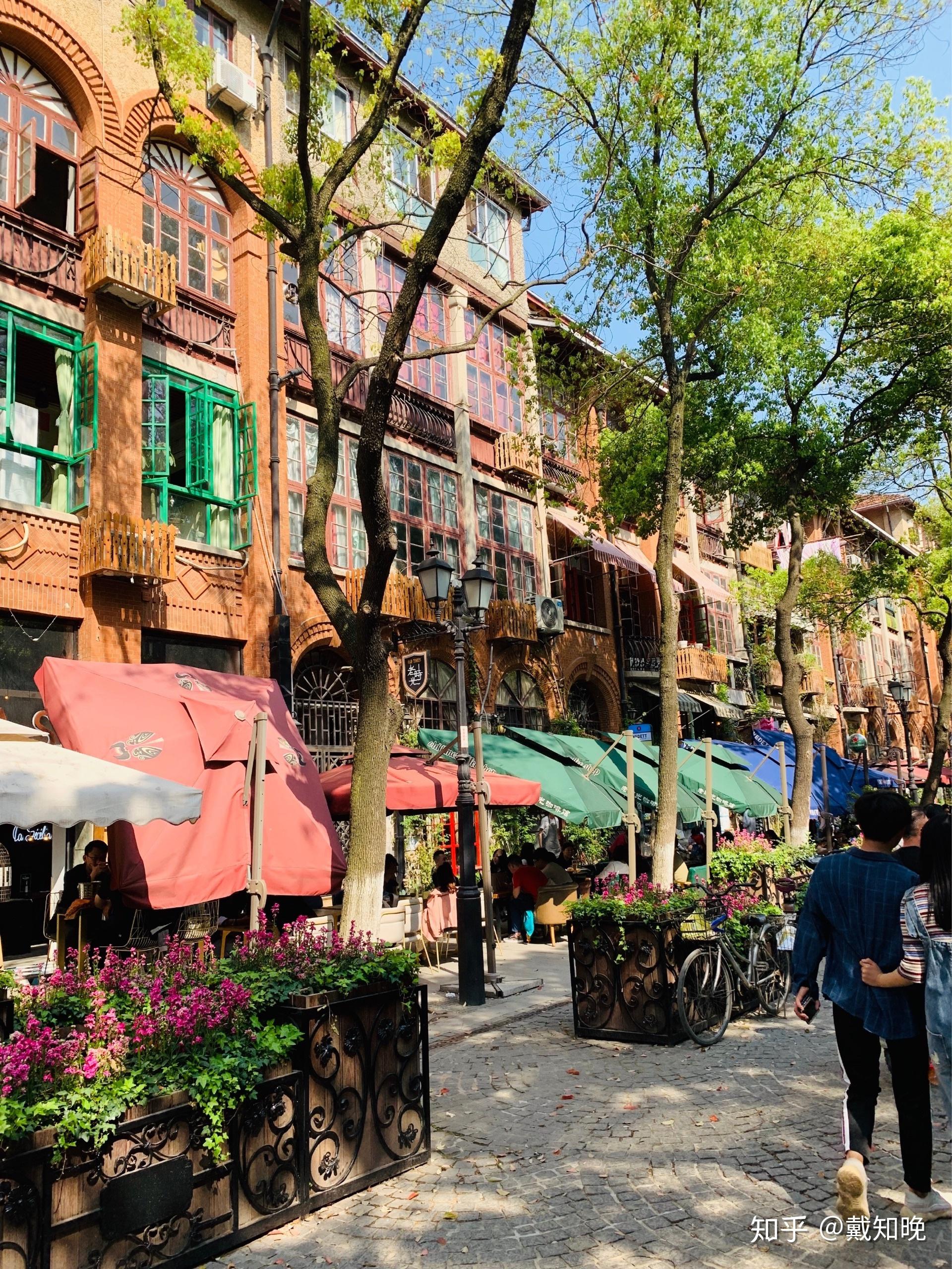 武汉网红拍照打卡地黎黄陂路