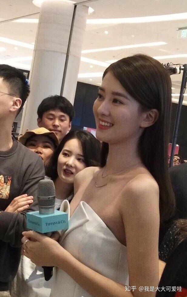 关晓彤和乔欣家里谁家更有钱?