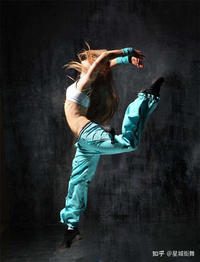 为什么建议孩子从小参加少儿舞蹈培训原因是这样