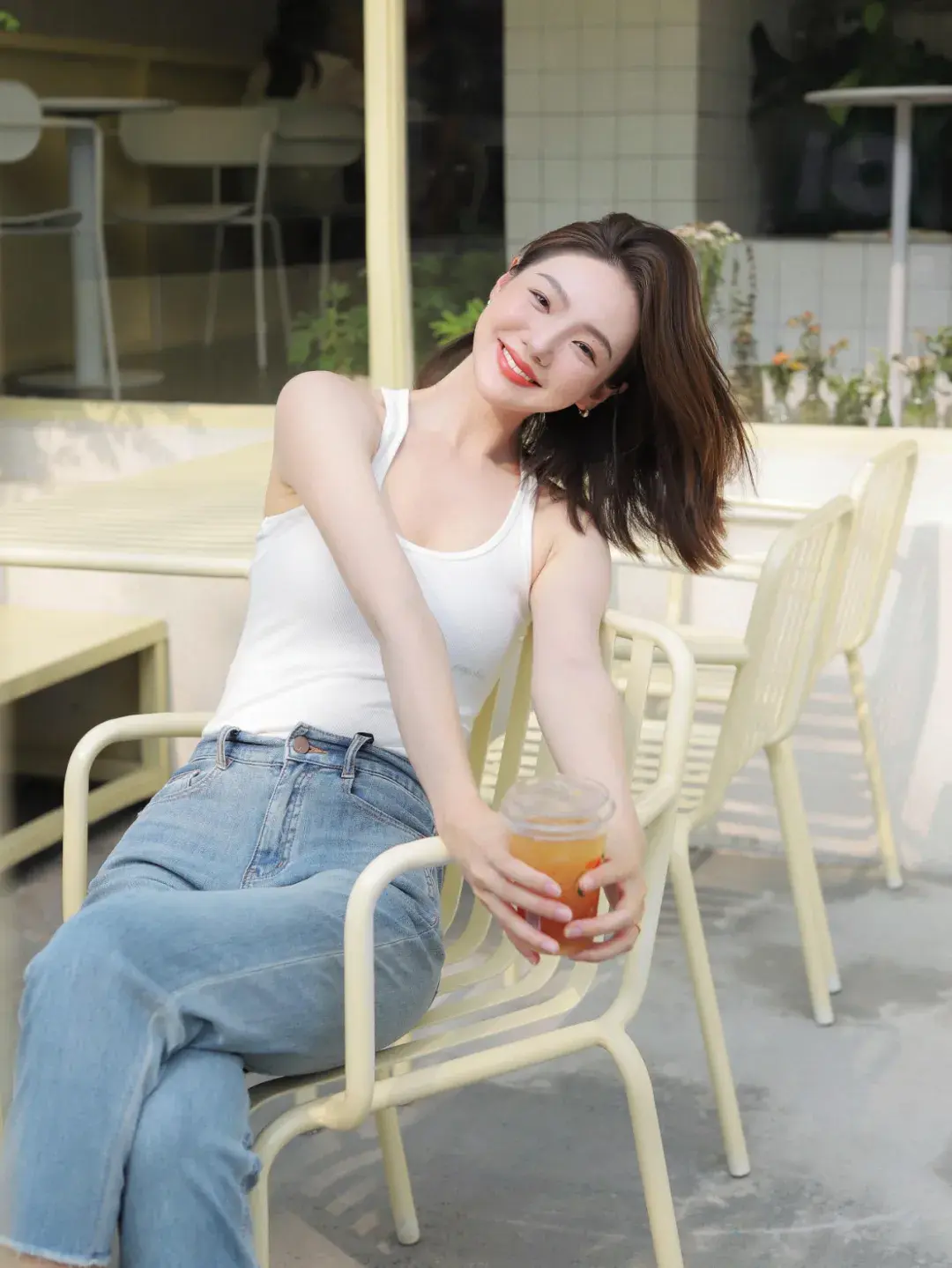 牛仔裤拍照9个拍照姿势这样拍时尚漂亮气质迷人