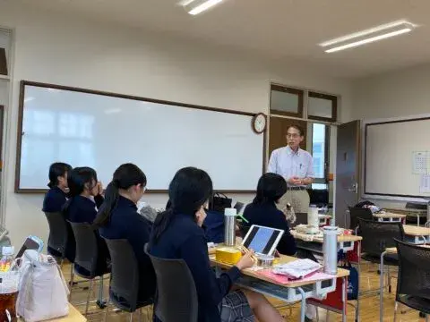 请输入图片描述