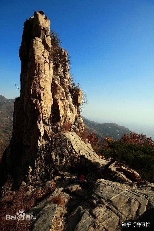 桃花峪免費開放,走步行路線上山,與洪門之厚重莊嚴不