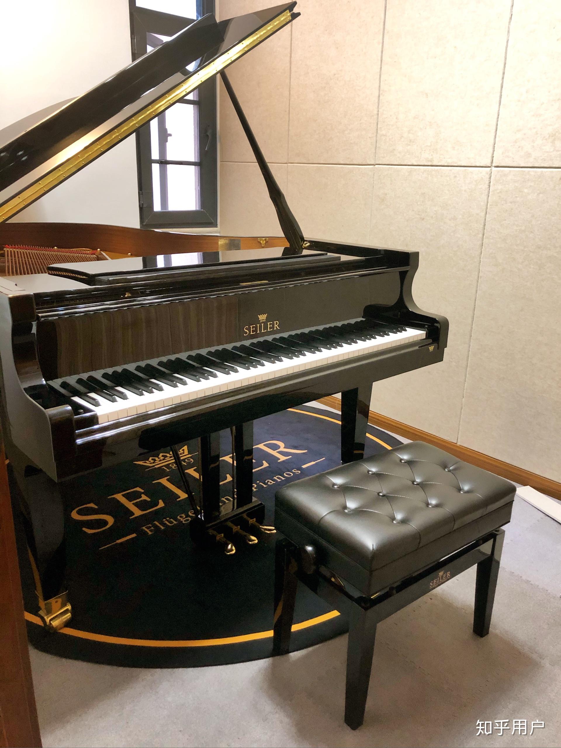 家里有一架三角钢琴是怎样的体验?