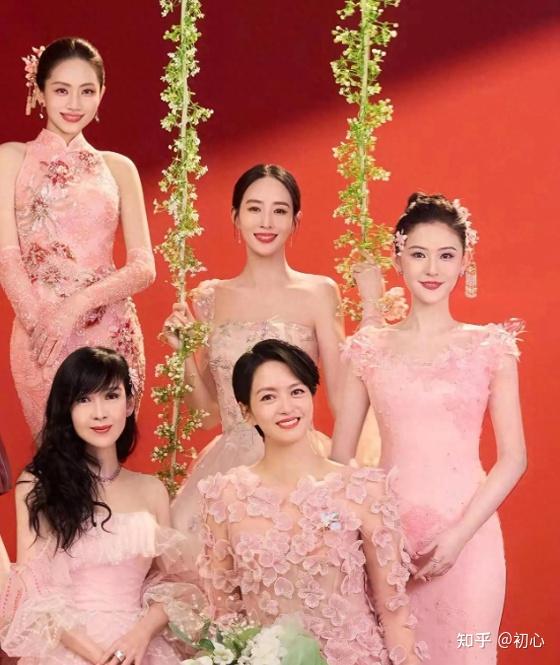春晚《立春》炸场:周慧敏一出场,80 后的青春集体回魂 - 知乎