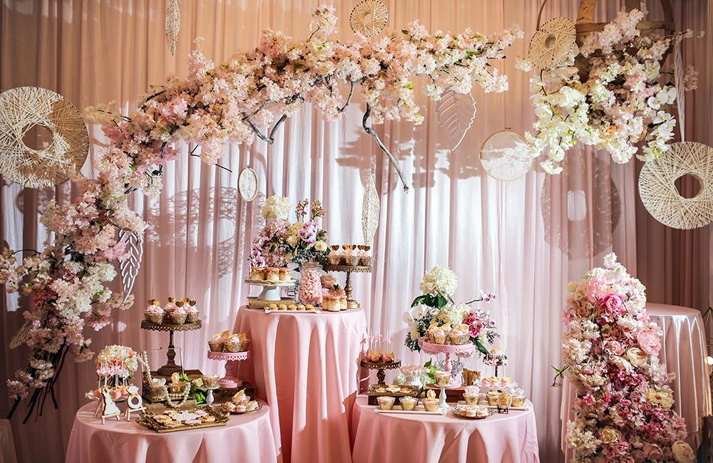 原来婚礼上的甜品桌可以这么好看
