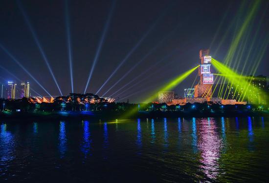 佛山三龙湾顺德片区彩灯点亮夜经济人气带旺新业态