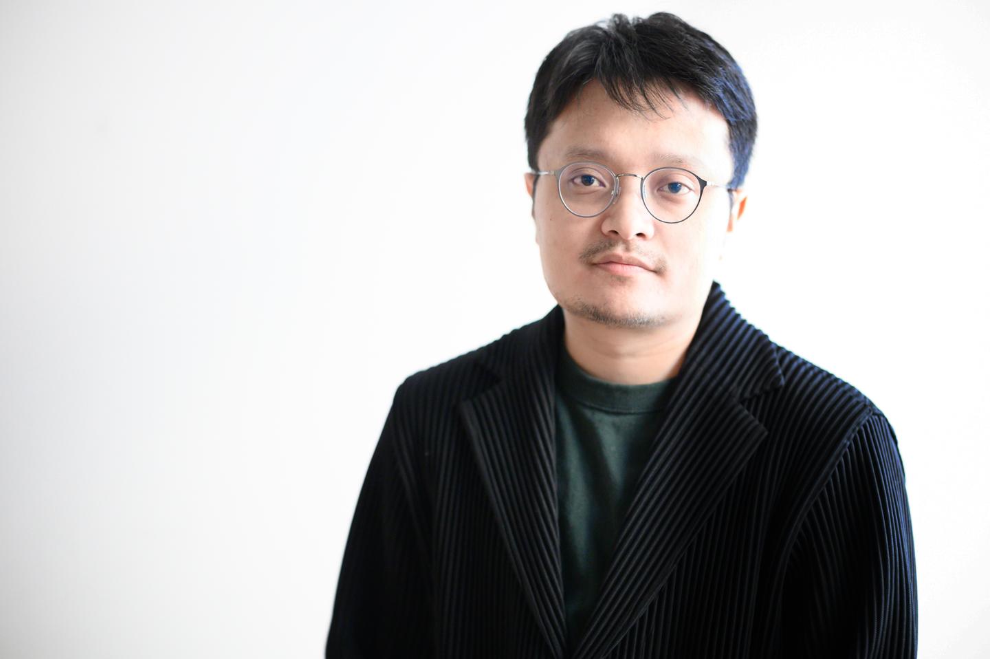 67 已认证的官方帐号 2人 赞同了该文章 一直以来,导演,编剧毕赣以