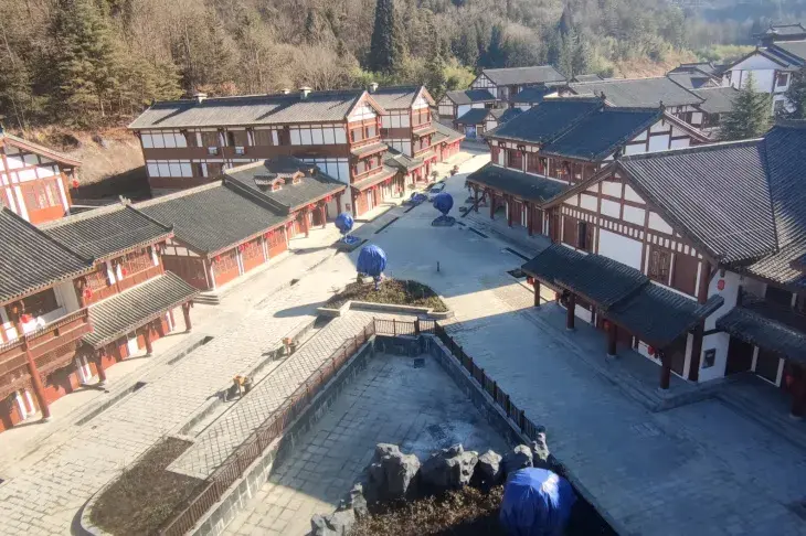 光雾山铁炉坝旅游文化产品展示区项目顺利交付使用
