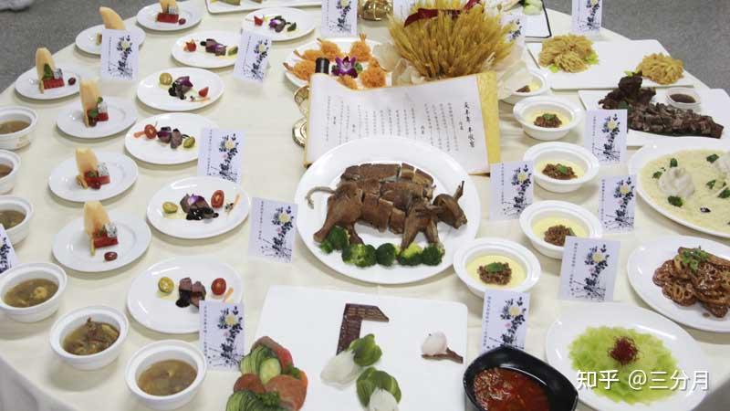 广西城市职业大学举办毕业宴席设计作品展