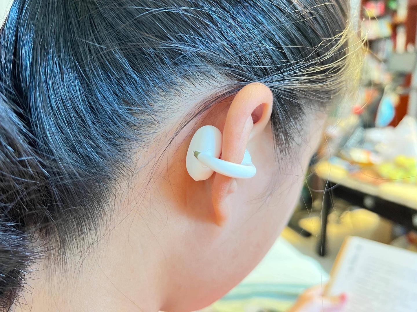 音质震撼+佩戴舒适+AI加持!实测开放式耳机OHAYO雷登AiryClamp A7