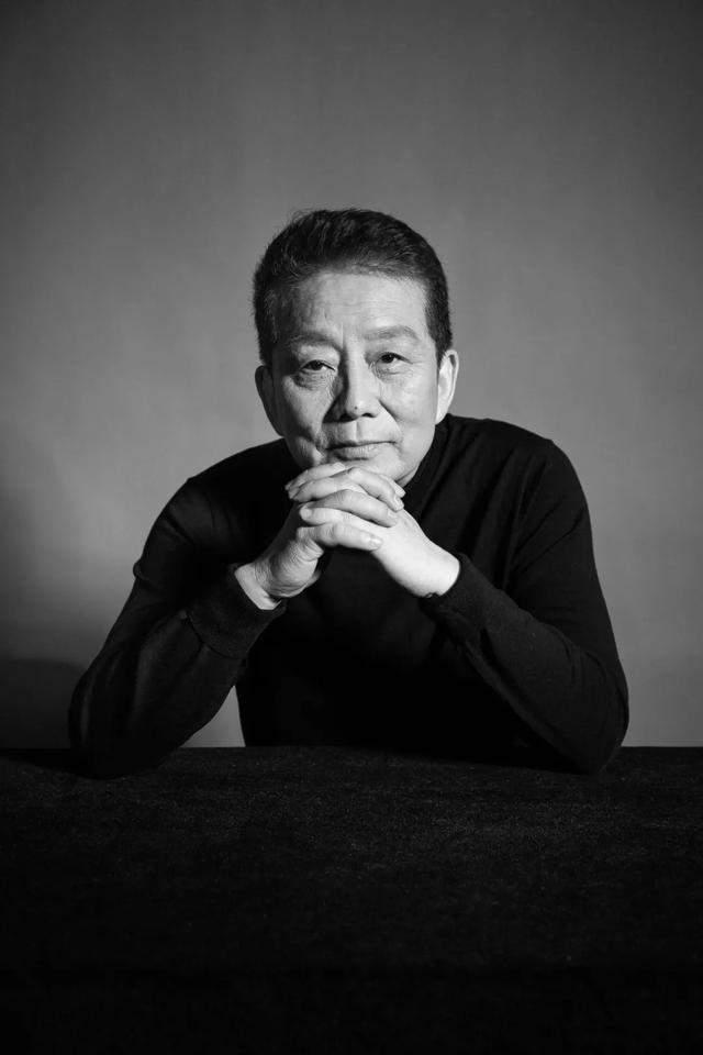 从先锋激流变到了主旋律主流,谈第五代导演黄建新的艺术风格变化