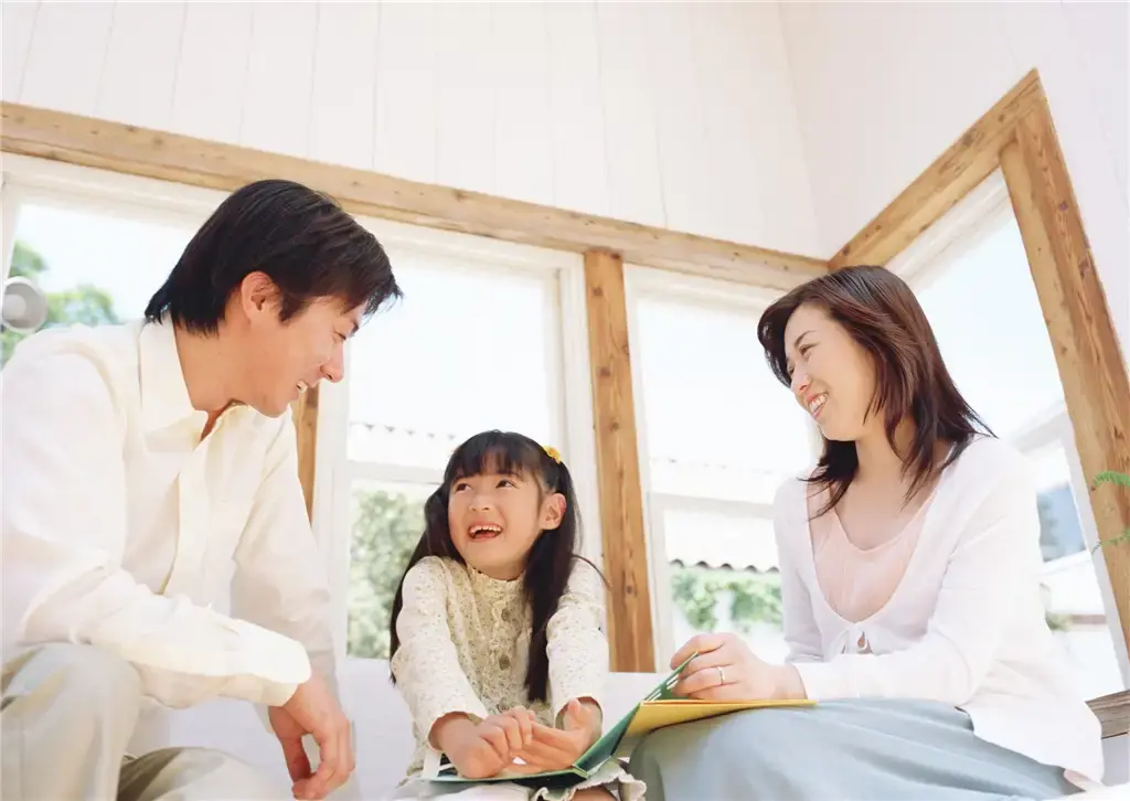 18岁的我频繁自杀别因你错误的教育方式毁了孩子一生